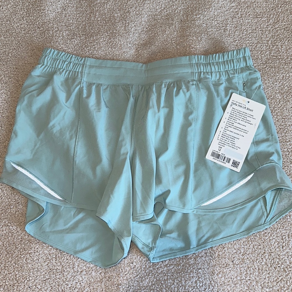 Lululemon Teal Hotty Hot LR Short 4”